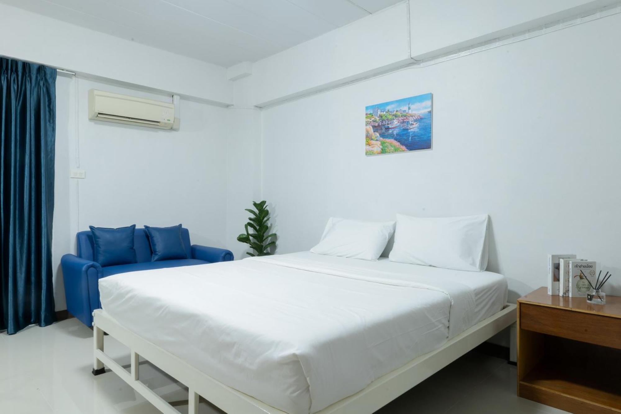 Nicha Residence Hotel Bangkok Exterior foto